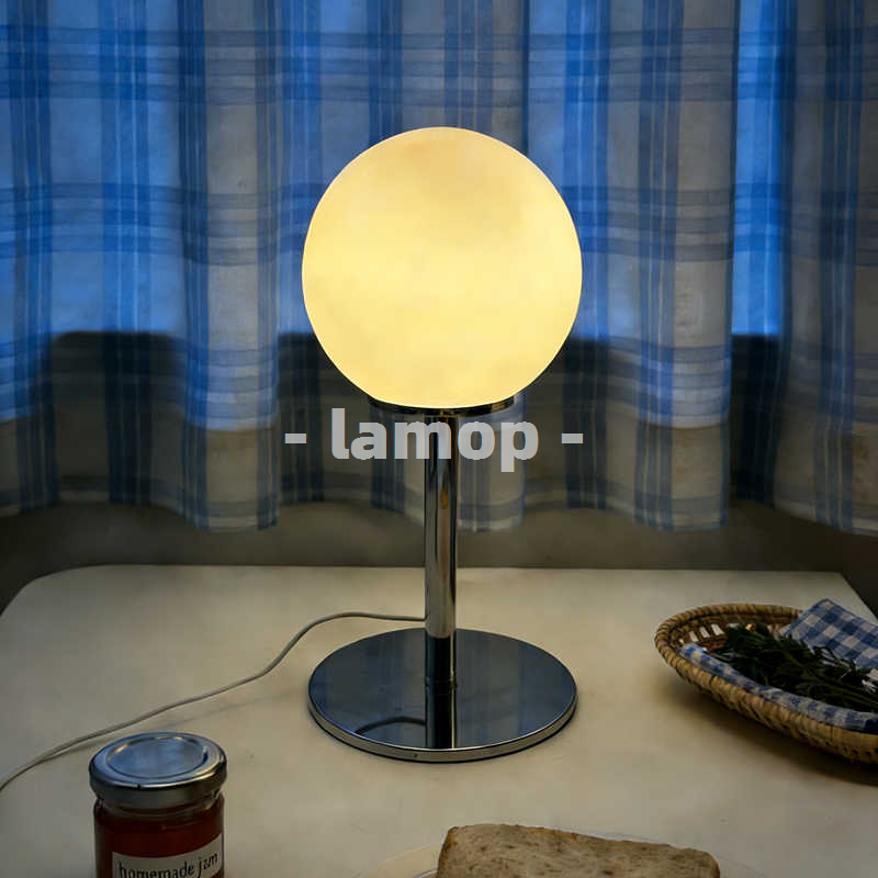 مصباح طاولة كروم أبيض حليبي صل - مراجعة Led Lighting Decor وسعره